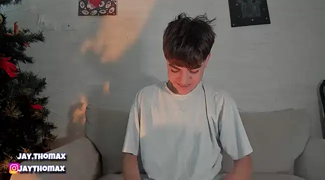 Snapshot of JaycoThomas chatting on December 10, 8:38 pm JaycoThomas online show from December 10, 8:38 pm