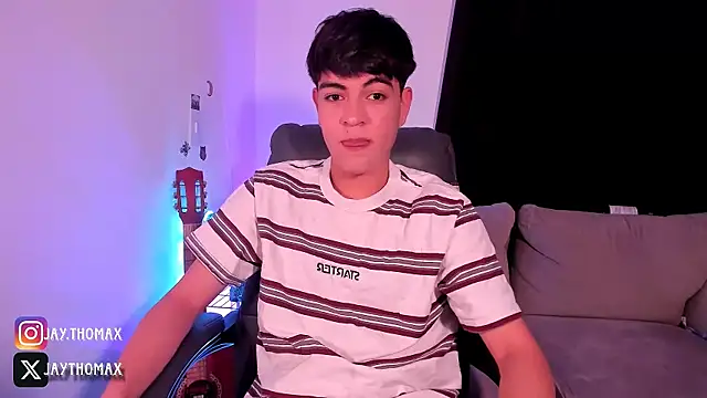 Snapshot of JaycoThomas chatting on September 9, 12:32 am JaycoThomas online show from September 9, 12:32 am