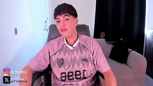 Snapshot of JaycoThomas chatting on October 5, 9:24 pm JaycoThomas online show from October 5, 9:24 pm