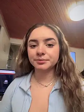 imlindapink online show from December 4, 3:32 pm