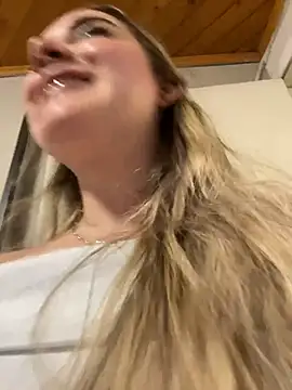 imlindapink online show from March 12, 6:36 pm