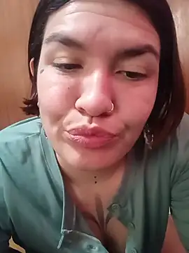Snapshot of Lela-pink chatting on July 28, 7:39 pm Lela-pink online show from July 28, 7:39 pm
