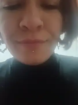 Snapshot of Lela-pink chatting on July 31, 5:51 am Lela-pink online show from July 31, 5:51 am