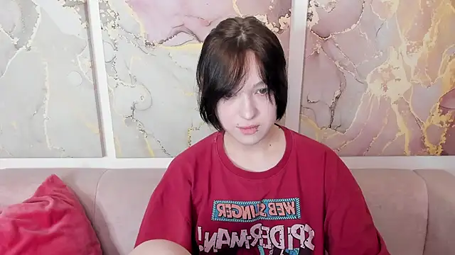 Snapshot of fiamoory chatting on May 8, 1:33 am fiamoory online show from May 8, 1:33 am