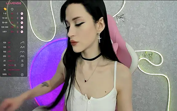 Molly Crystall online show from April 8, 4:34 am