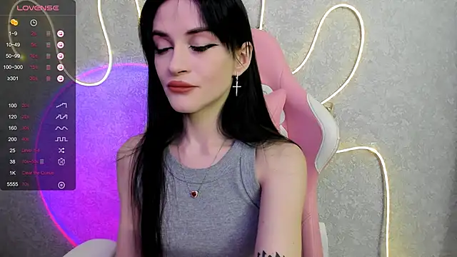 Snapshot of Molly_Crystall chatting on May 1, 3:11 am Molly Crystall online show from May 1, 3:11 am