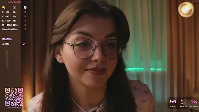 Snapshot of FlairEdgin chatting on December 15, 7:18 pm FlairEdgin online show from December 15, 7:18 pm