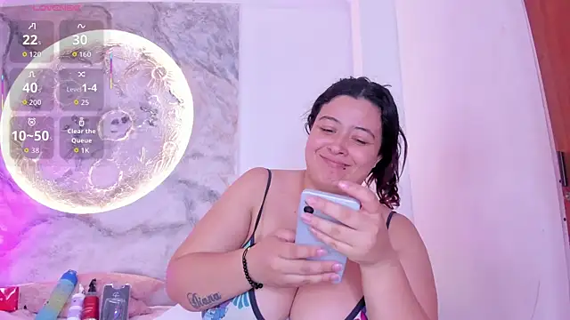 JulietaKane online show from January 15, 5:01 am