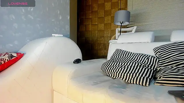 Snapshot of TOWERS21_ chatting on March 10, 8:01 pm TOWERS21 online show from March 10, 8:01 pm