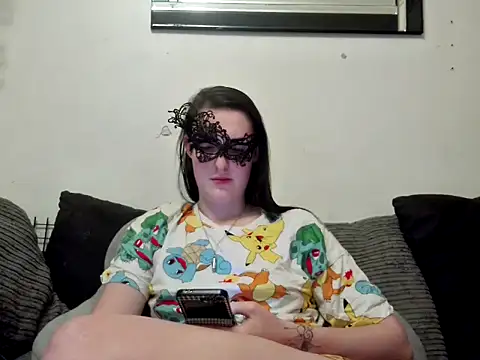 Snapshot of LexiSnowUK chatting on January 14, 9:20 pm LexiSnowUK online show from January 14, 9:20 pm