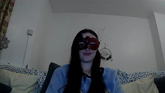 LexiSnowUK online show from January 9, 9:49 pm