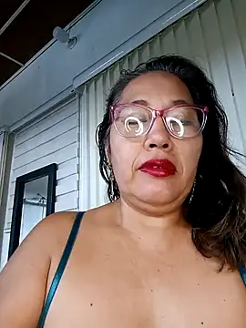 Snapshot of anniecoopeer chatting on January 23, 3:11 pm anniecoopeer online show from January 23, 3:11 pm