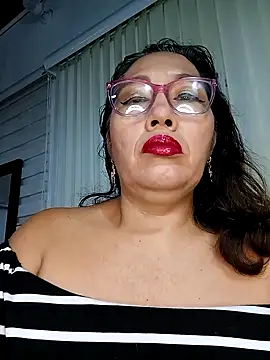 Snapshot of anniecoopeer chatting on January 27, 12:37 pm anniecoopeer online show from January 27, 12:37 pm
