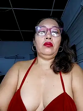 Snapshot of anniecoopeer chatting on February 22, 1:24 pm anniecoopeer online show from February 22, 1:24 pm