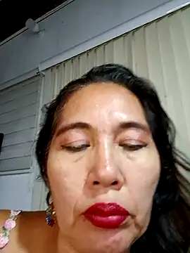 Snapshot of anniecoopeer chatting on March 14, 10:27 pm anniecoopeer online show from March 14, 10:27 pm