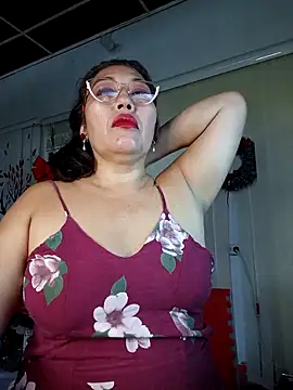 anniecoopeer online show from December 19, 11:28 am