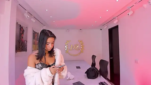 NairobiLee online show from November 6, 10:05 am