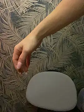 BlueEyesCarole online show from December 17, 7:26 pm