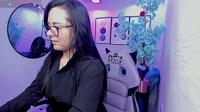 Tiara rr online show from January 6, 3:43 am