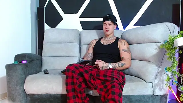 Snapshot of JUSTIN_FULLER1 chatting on November 19, 4:51 pm JUSTIN FULLER1 online show from November 19, 4:51 pm