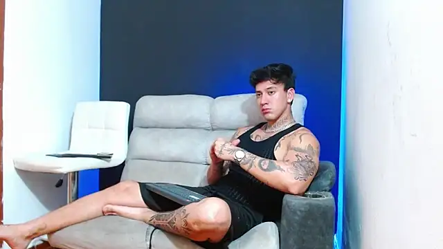 Snapshot of JUSTIN_FULLER1 chatting on April 29, 3:54 am JUSTIN FULLER1 online show from April 29, 3:54 am