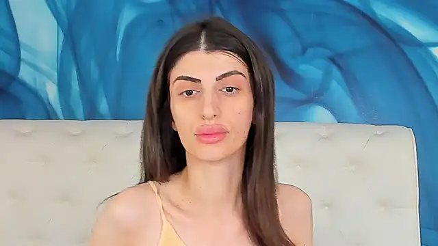 SkinnyDolly online show from June 19, 3:33 am