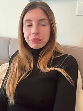 emma05 online show from February 24, 7:06 am