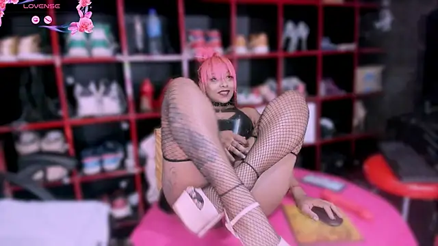 Indianbrownie online show from December 18, 4:09 am