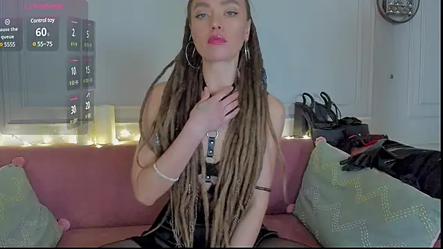 Snapshot of KellyFouler chatting on February 8, 2:16 pm KellyFouler online show from February 8, 2:16 pm