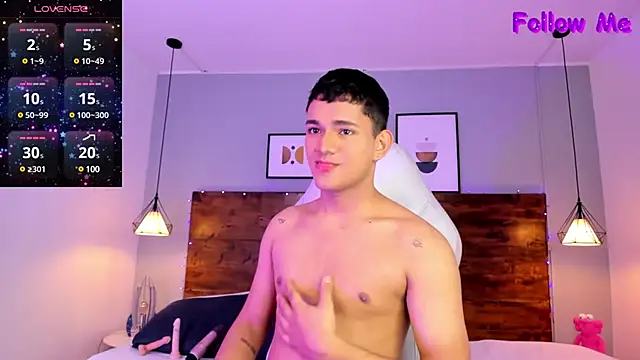 Snapshot of ander_deimond_ chatting on February 4, 3:57 pm ander deimond online show from February 4, 3:57 pm