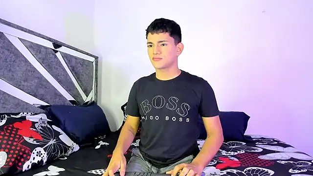 Snapshot of ander_deimond_ chatting on March 11, 3:12 pm ander deimond online show from March 11, 3:12 pm