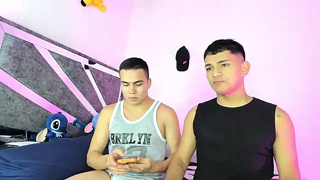 Snapshot of ander_deimond_ chatting on March 14, 4:21 am ander deimond online show from March 14, 4:21 am