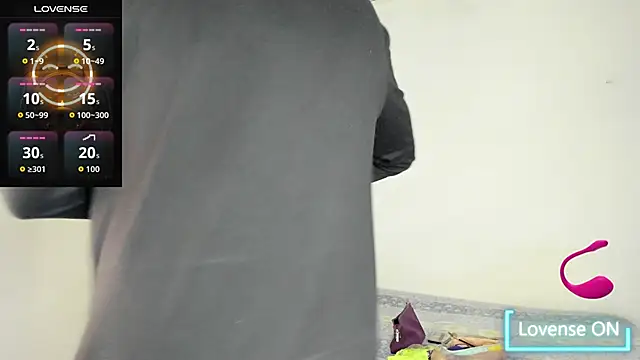 Snapshot of ander_deimond_ chatting on October 15, 1:33 pm ander deimond online show from October 15, 1:33 pm