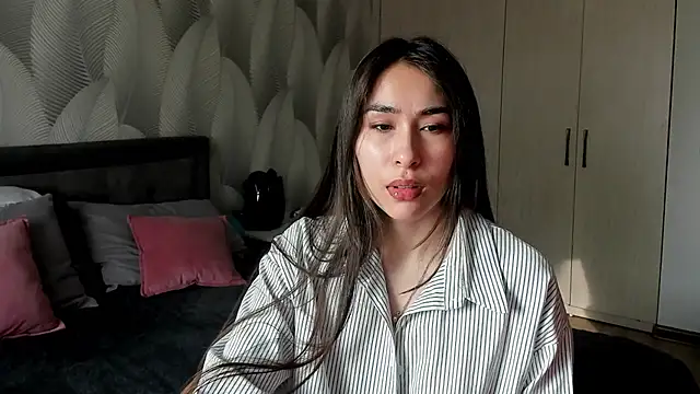 Bambiii bby online show from February 27, 3:50 am