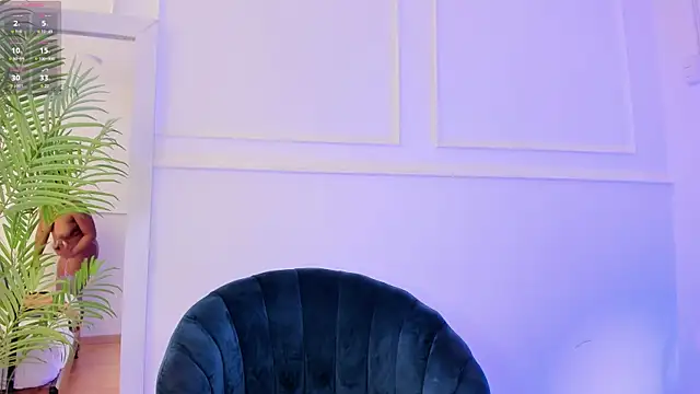 Snapshot of Abril_Storm chatting on March 8, 9:18 pm Abril Storm online show from March 8, 9:18 pm