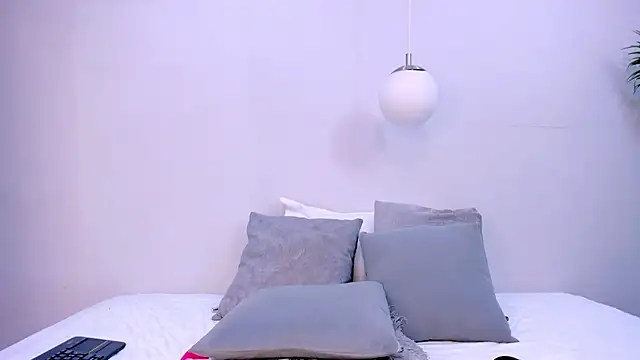 Snapshot of Abril_Storm chatting on October 30, 9:26 pm Abril Storm online show from October 30, 9:26 pm