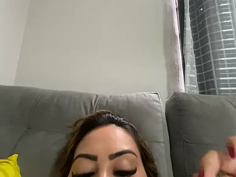 Snapshot of lariic chatting on March 22, 6:25 pm lariic online show from March 22, 6:25 pm