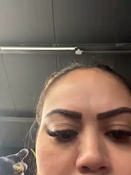 Snapshot of lariic chatting on September 8, 6:07 pm lariic online show from September 8, 6:07 pm