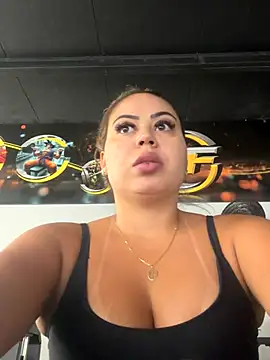 Snapshot of lariic chatting on September 12, 3:12 pm lariic online show from September 12, 3:12 pm