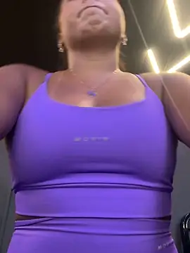 Snapshot of lariic chatting on September 22, 7:27 pm lariic online show from September 22, 7:27 pm