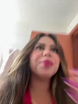 Snapshot of lariic chatting on February 26, 2:49 pm lariic online show from February 26, 2:49 pm