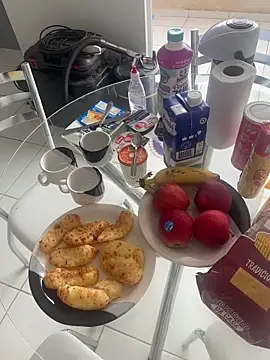 Snapshot of lariic chatting on February 27, 12:16 pm lariic online show from February 27, 12:16 pm