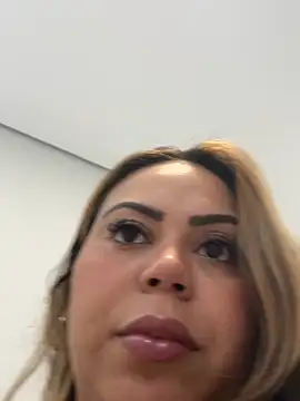 lariic online show from March 20, 6:35 pm