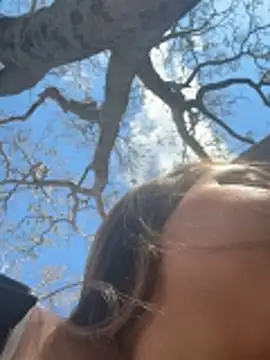 lariic online show from March 24, 7:08 pm