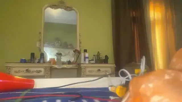 Snapshot of emylolo9 chatting on January 31, 8:22 am emylolo9 online show from January 31, 8:22 am