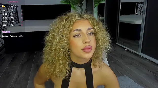 CurlyAnt0 online show from January 8, 8:16 am