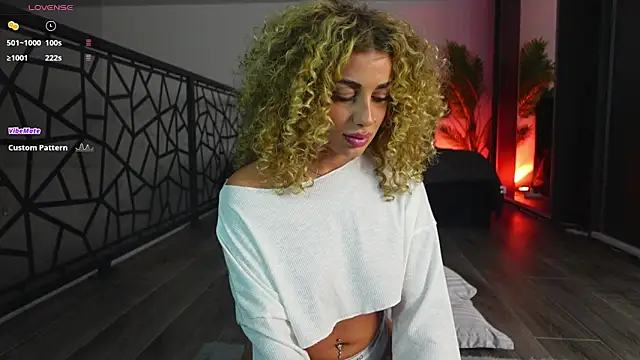 CurlyAnt0 online show from March 19, 9:52 pm