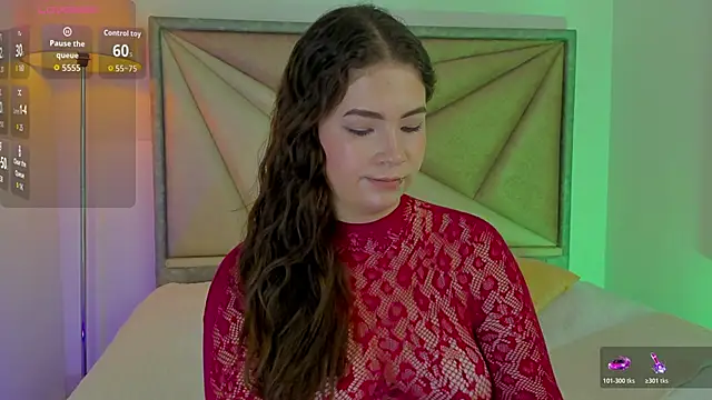 KarenPautt online show from April 18, 7:07 pm