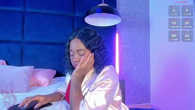 Snapshot of johannaMiller1 chatting on March 1, 1:22 am johannaMiller1 online show from March 1, 1:22 am