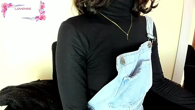 Snapshot of its__angelica_ chatting on January 24, 4:27 am its angelica online show from January 24, 4:27 am